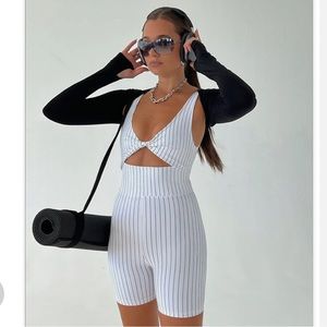 Weworewhat Women’s Twist Cutout Bodysuit, White